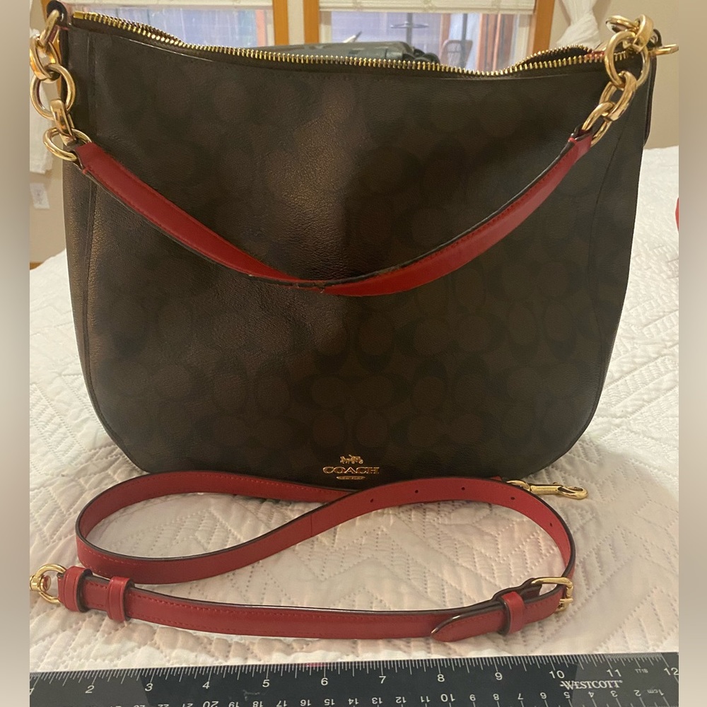 Like new - Coach Elle Hobo in Signature Canvas